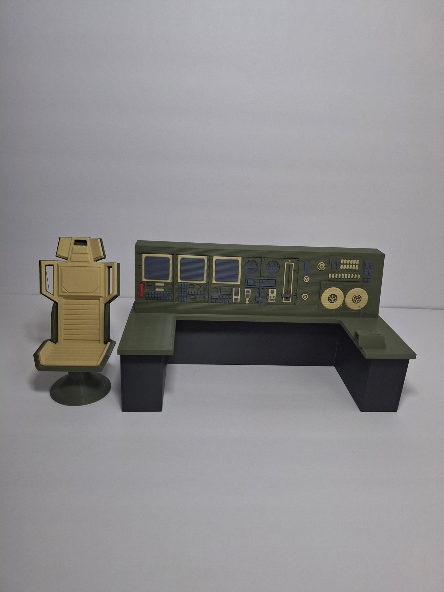 Computer Console 1/12 scale for action figure photography GI Joe Classified Cosmic Legions Valaverse Star Wars Monster Force Marvel Legends Mezco Olive Khaki