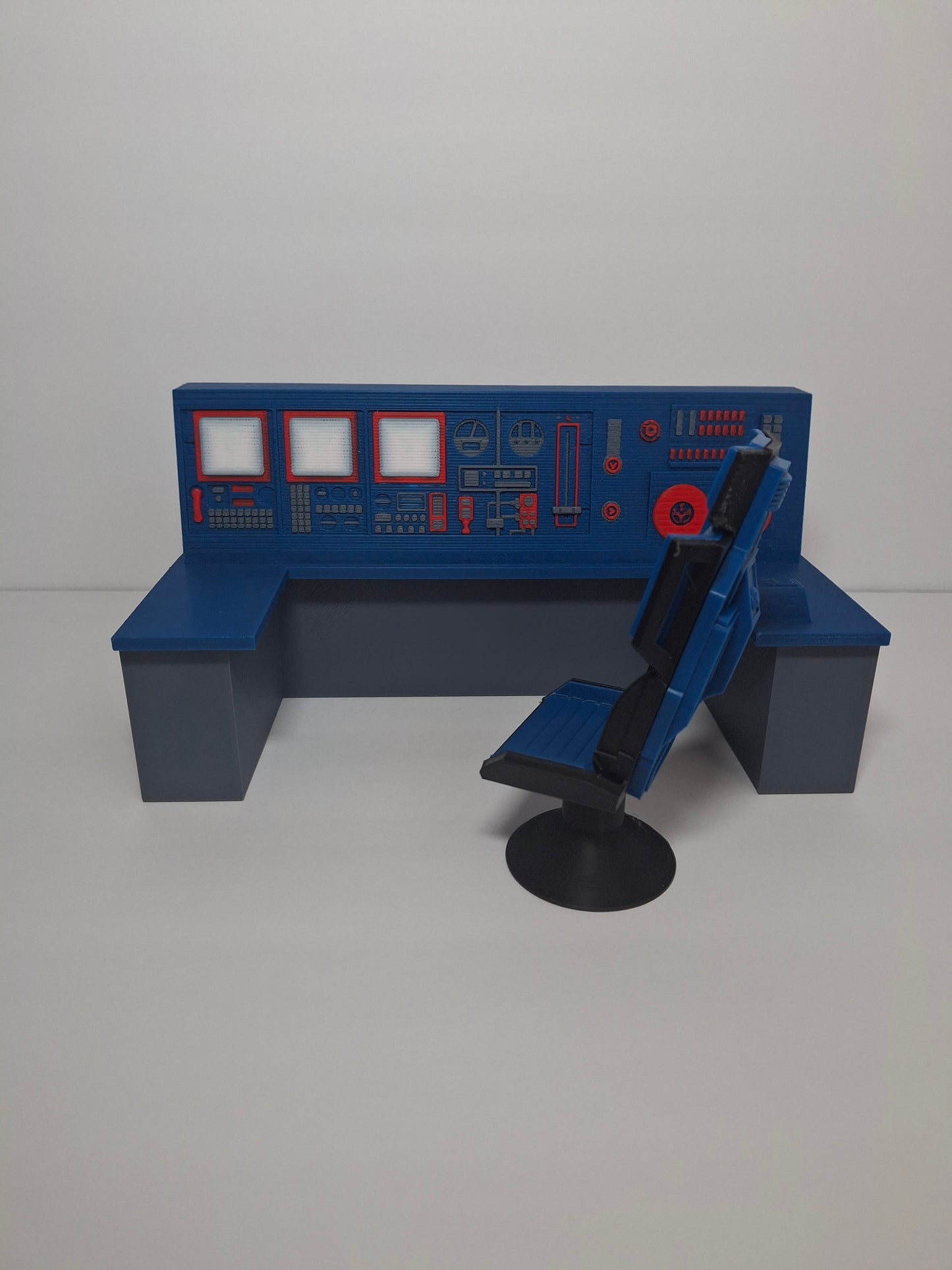 Computer Console 1/12 scale for action figure photography GI Joe Classified Cosmic Legions Valaverse Star Wars Monster Force Marvel Legends Mezco Cobra Blue