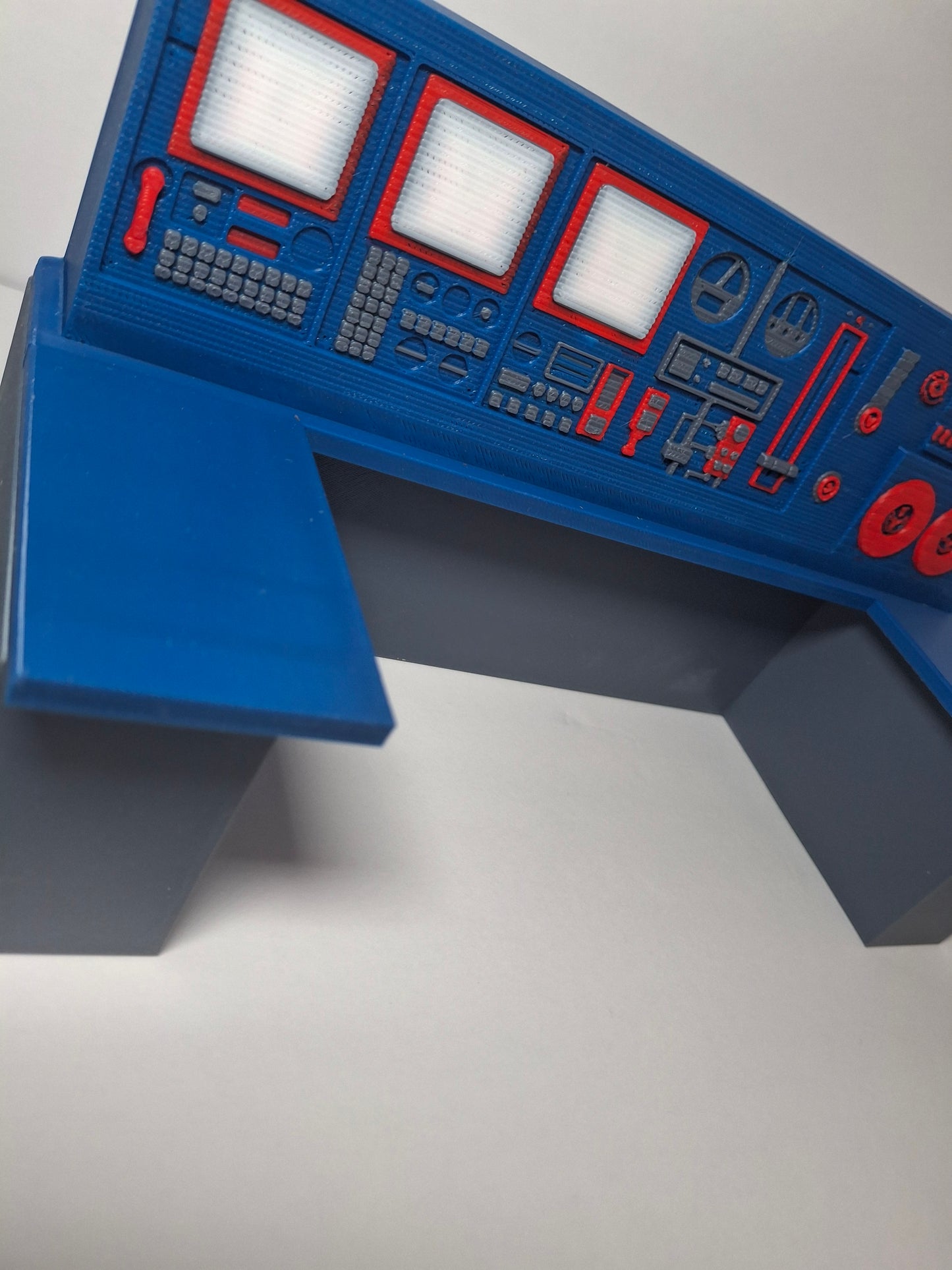 Computer Console 1/12 scale for action figure photography GI Joe Classified Cosmic Legions Valaverse Star Wars Monster Force Marvel Legends Mezco Cobra Blue