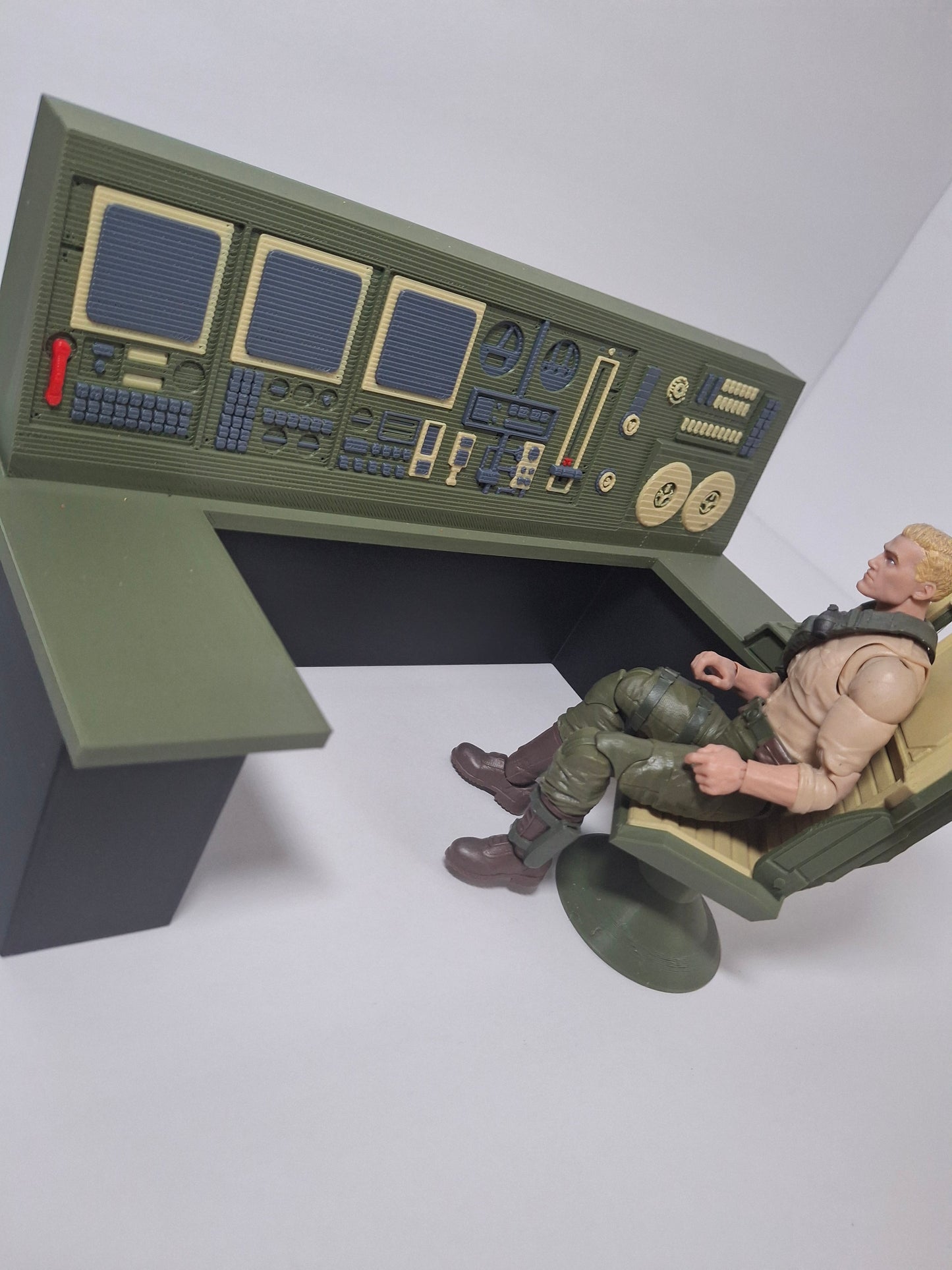 Computer Console 1/12 scale for action figure photography GI Joe Classified Cosmic Legions Valaverse Star Wars Monster Force Marvel Legends Mezco Olive Khaki